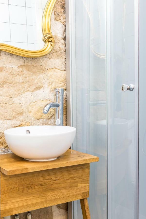 Attractive 25 M2 In A Central District Paris Exteriör bild