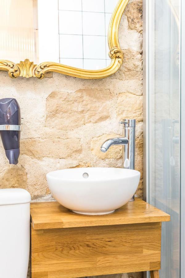 Attractive 25 M2 In A Central District Paris Exteriör bild